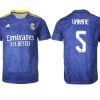 Real Madrid Herren Auswärtstrikot 2022 blau/weiß mit Aufdruck Varane 5